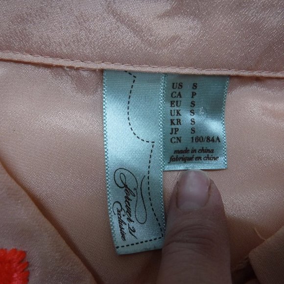 F21 Button Down Long Sleeve Crop Top, Peach with Embroidered Flowers, Size S - Picture 6 of 10